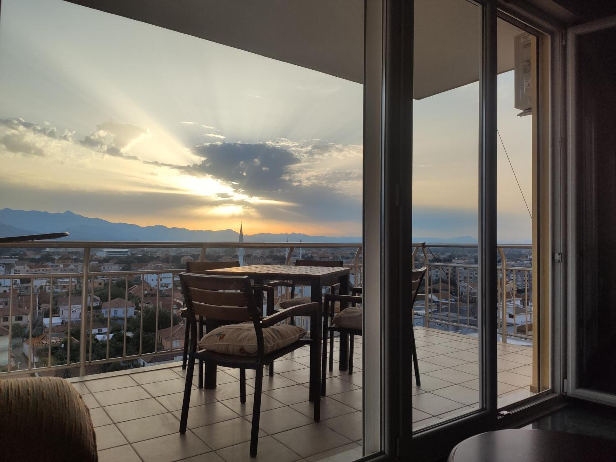 Sunset View Apartment Shkoder Rooftop Buitenkant foto